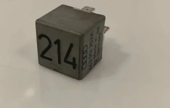 Audi A4 S4 B5 8D Other relay 443951253K