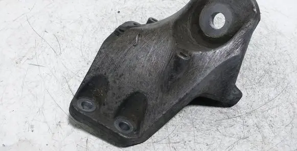 Audi A6 S6 C6 4F Engine mounting bracket 4F0399113B