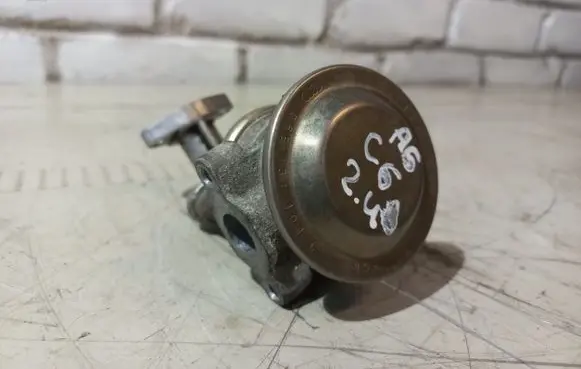 Audi A6 S6 C6 4F EGR valve 06E131101C