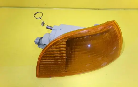 Fiat Punto (176) Front indicator light 46402657