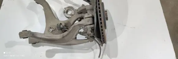 Rear wheel hub spindle/knuckle