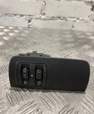 Renault Megane III Headlight level height control switch 648450010R