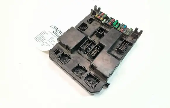 Peugeot 307 Relay mounting block 9651196780