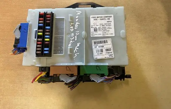 Ford Mondeo MK IV Fuse box set 7G9T14A073DB 28092563 LTQF01125TP