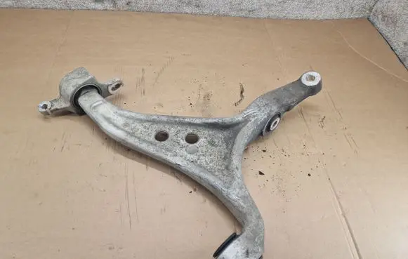 Mercedes-Benz GLE (W166 - C292) Front lower control arm/wishbone 16603