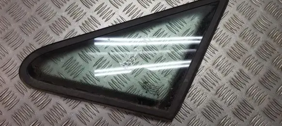 Ford Galaxy Front triangle window/glass 