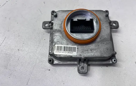 Volkswagen Touareg II Headlight ballast module Xenon 4G0907397P