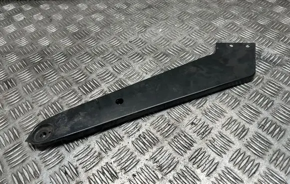 Volkswagen PASSAT B8 Radiator support slam panel bracket 3G0805932