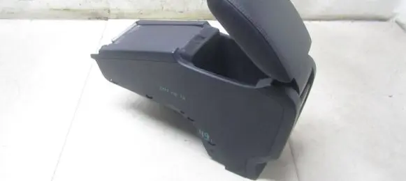 Volvo XC60 Armrest 