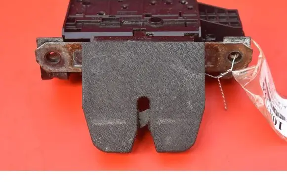 AC 428 Tailgate/trunk/boot lock/catch/latch 13185566