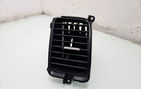 Honda Civic Dashboard side air vent grill/cover trim 77610SNAA020