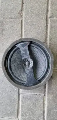 Mitsubishi Outlander Front door speaker