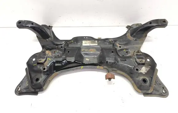 Hyundai i30 Front subframe 62401A6800