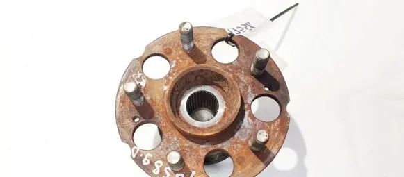 Honda CR-V Rear wheel hub