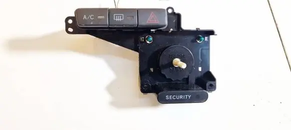 Toyota Yaris Hazard light switch 758294