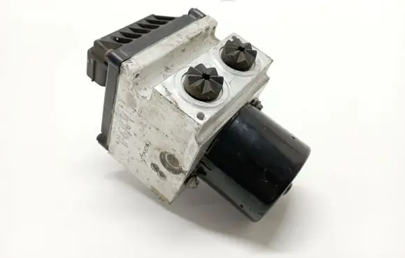 Volkswagen PASSAT B6 ABS Pump 3C0614095P 16332401 16332501A
