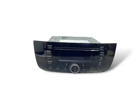 Fiat Punto (199) Radio/CD/DVD/GPS head unit 28280207 7355261540 K3804