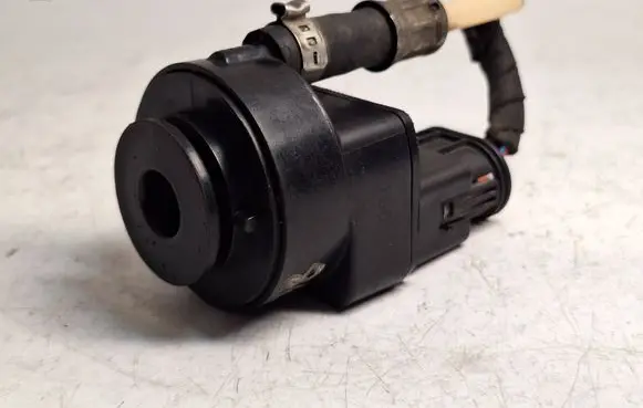 BMW 3 E90 E91 Fuel filter heater 8509766 13328509766