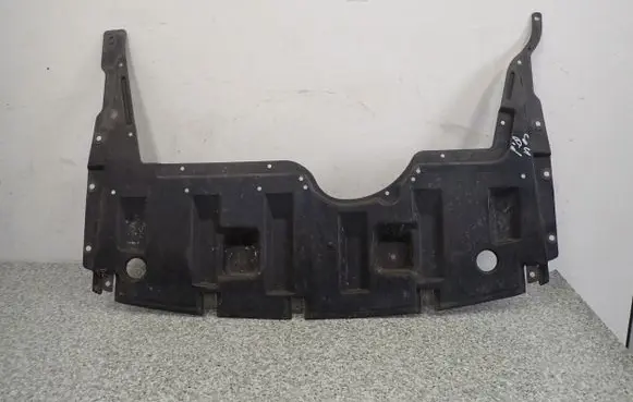 Mitsubishi Colt Engine splash shield/under tray