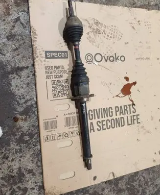 Nissan Qashqai+2 Front driveshaft 
