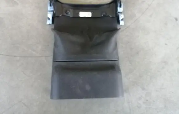 Steering wheel column trim