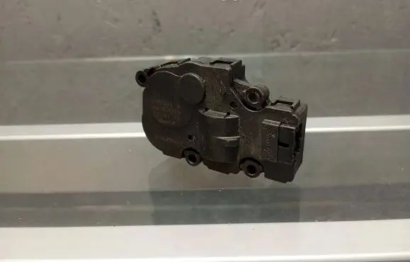 Mercedes-Benz Vito Viano W447 Air flap motor/actuator EXB101 30102019