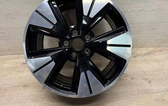 Volkswagen Multivan T7 R19 alloy rim 7T0601025C