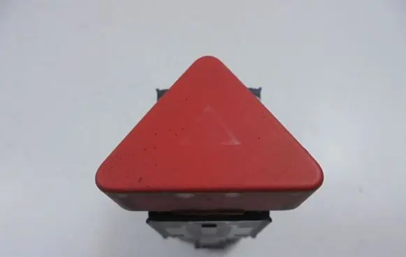 Volkswagen Golf V Hazard light switch 5M0953509A
