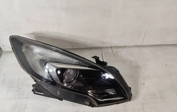 Opel Zafira C Headlight/headlamp 13399859 0126320200