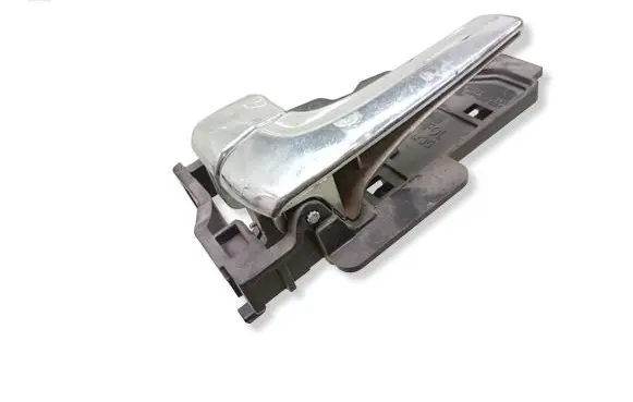 Hyundai ix35 Front door interior handle 826132S000