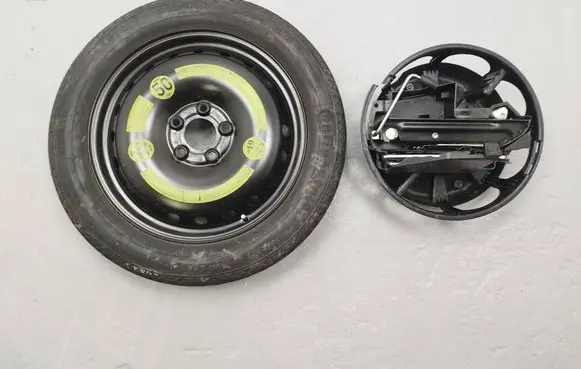 Mercedes-Benz E W212 R17 spare wheel 2124000002