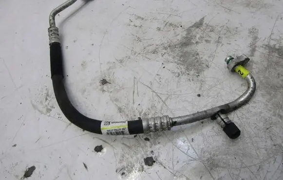 KIA Ceed Air conditioning (A/C) pipe/hose 97762-J7300