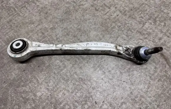 BMW X6M F86 Rear control arm 6796002