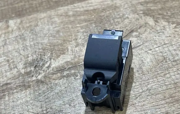 Land Rover Discovery 5 Electric window control switch FK7214717AB 19W262
