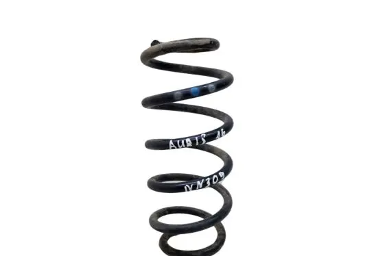 Toyota Auris E180 Rear coil spring