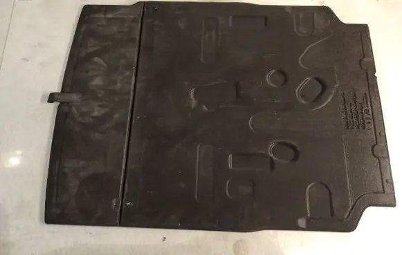 Trunk/boot floor carpet liner