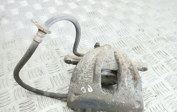 Toyota Corolla Verso AR10 Front brake caliper