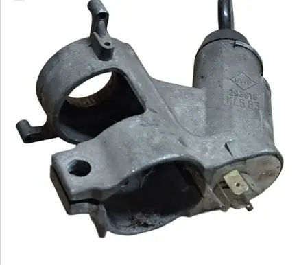 Volkswagen PASSAT B2 Ignition lock 171905851