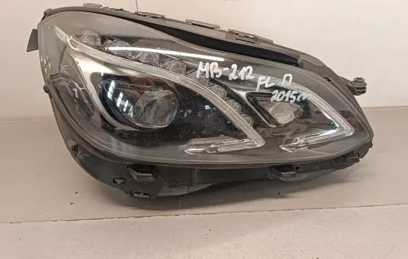 Mercedes-Benz E AMG W212 Headlight/headlamp A2129063003