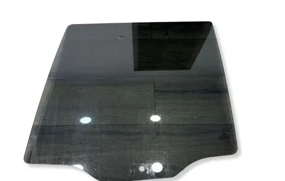 Volkswagen Amarok Rear door window glass 