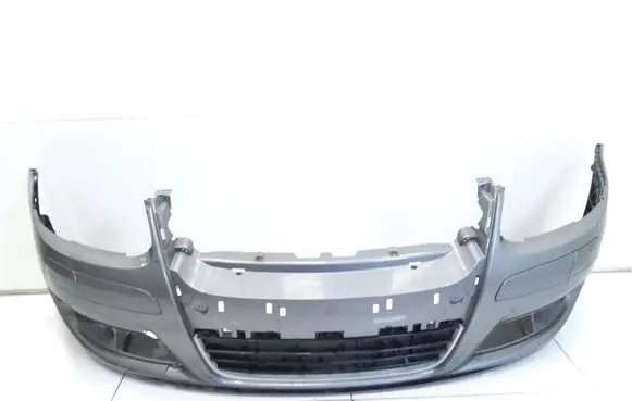 Volkswagen Golf V Front bumper 1K0807221C