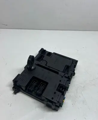 Peugeot 206 Comfort/convenience module S105872300G 9626460880