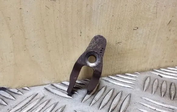 Fuel Injector clamp holder