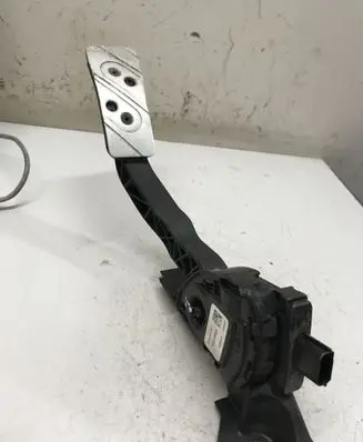 Mazda 6 Accelerator throttle pedal GS8T41600