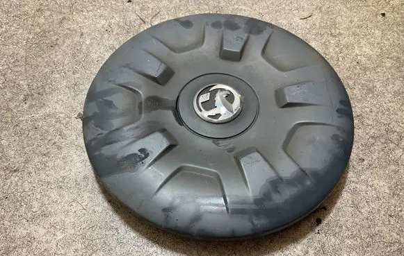 Opel Movano B Original wheel cap 403150033R