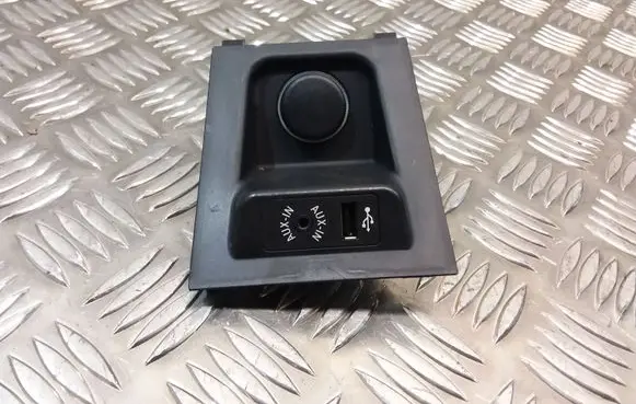 BMW X6 F16 USB socket connector 926660704