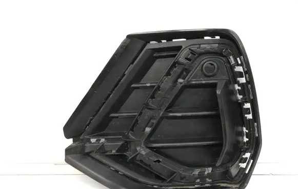 Audi Q3 F3 Front arch trim 83G807681A
