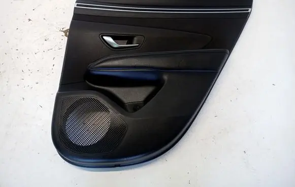 Hyundai Tucson IV NX4 Rear door card panel trim 