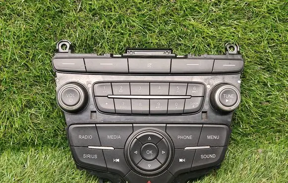 Ford Focus Head unit multimedia control J1ET18K811KA