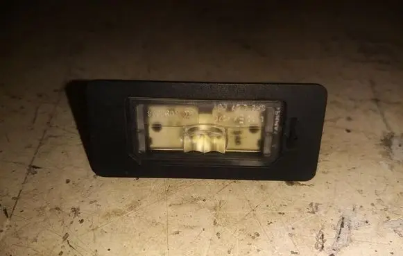 BMW 3 E92 E93 Number plate light 7193293